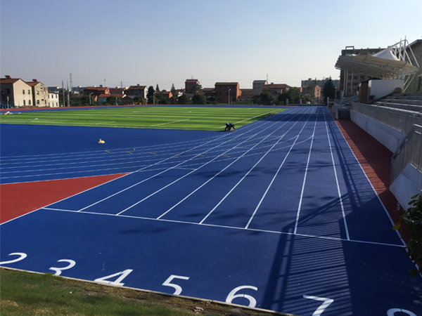 大型運動場塑膠跑道